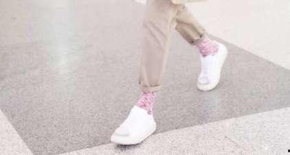 穿长筒袜的视频,打造时尚与舒适的完美融合